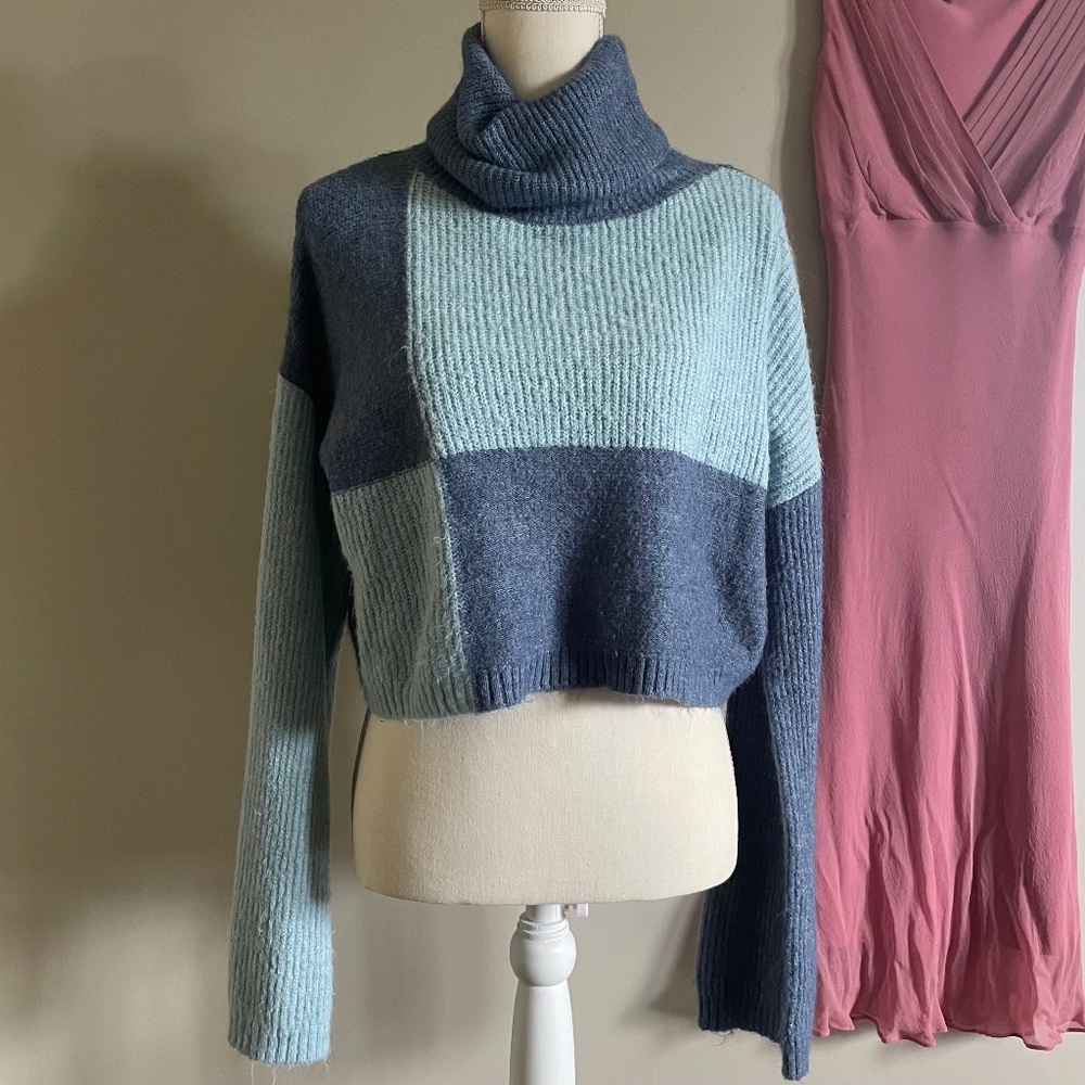 Blue two tone checker patchwork turtleneck sweater